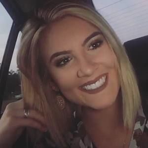 Meet your Posher, Shellby